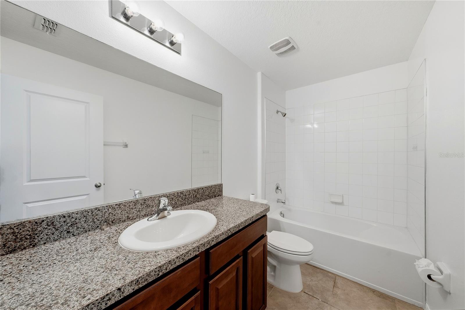 13904 Arbor Pines Dr Property Photo 28
