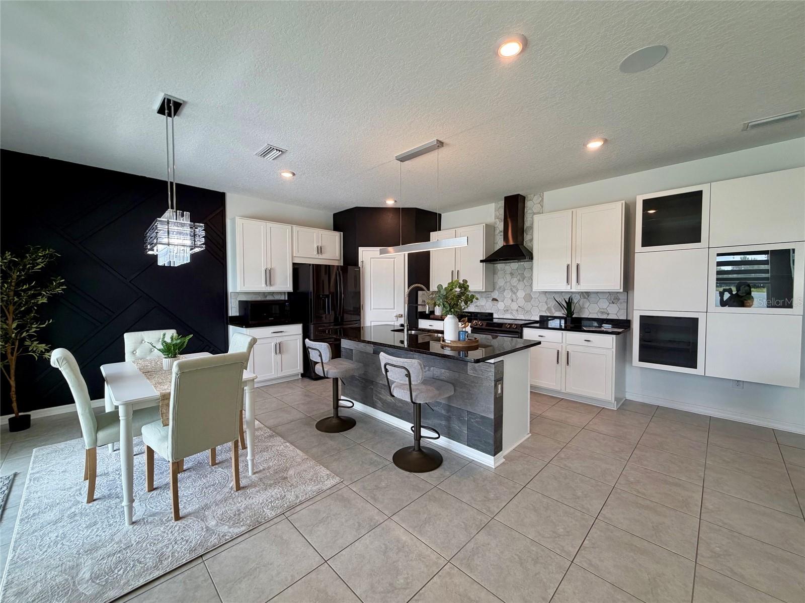 11861 Brighton Knoll Loop Property Photo 7