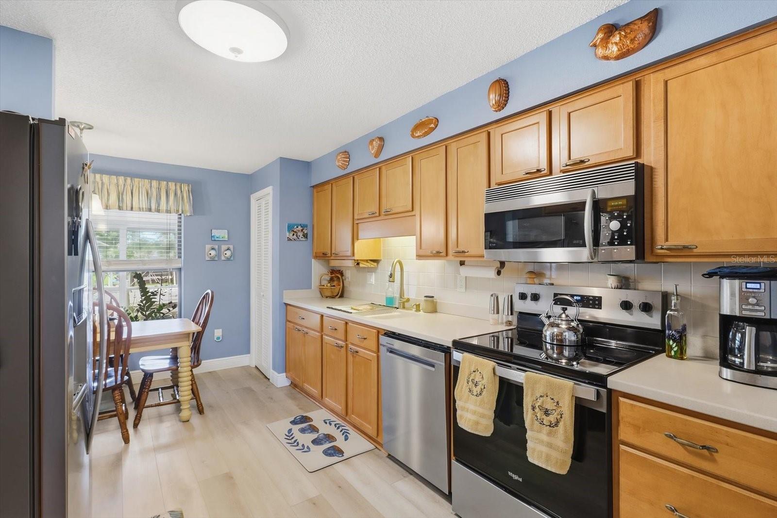 9150 W Harbor Isle Ct Property Photo 16