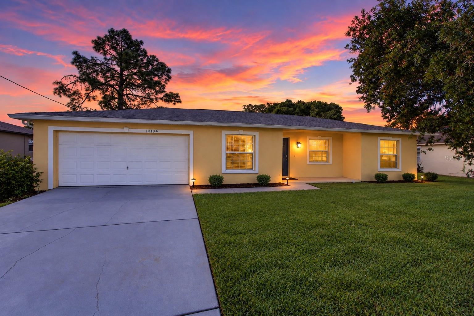 13184 Montego St Property Photo 2