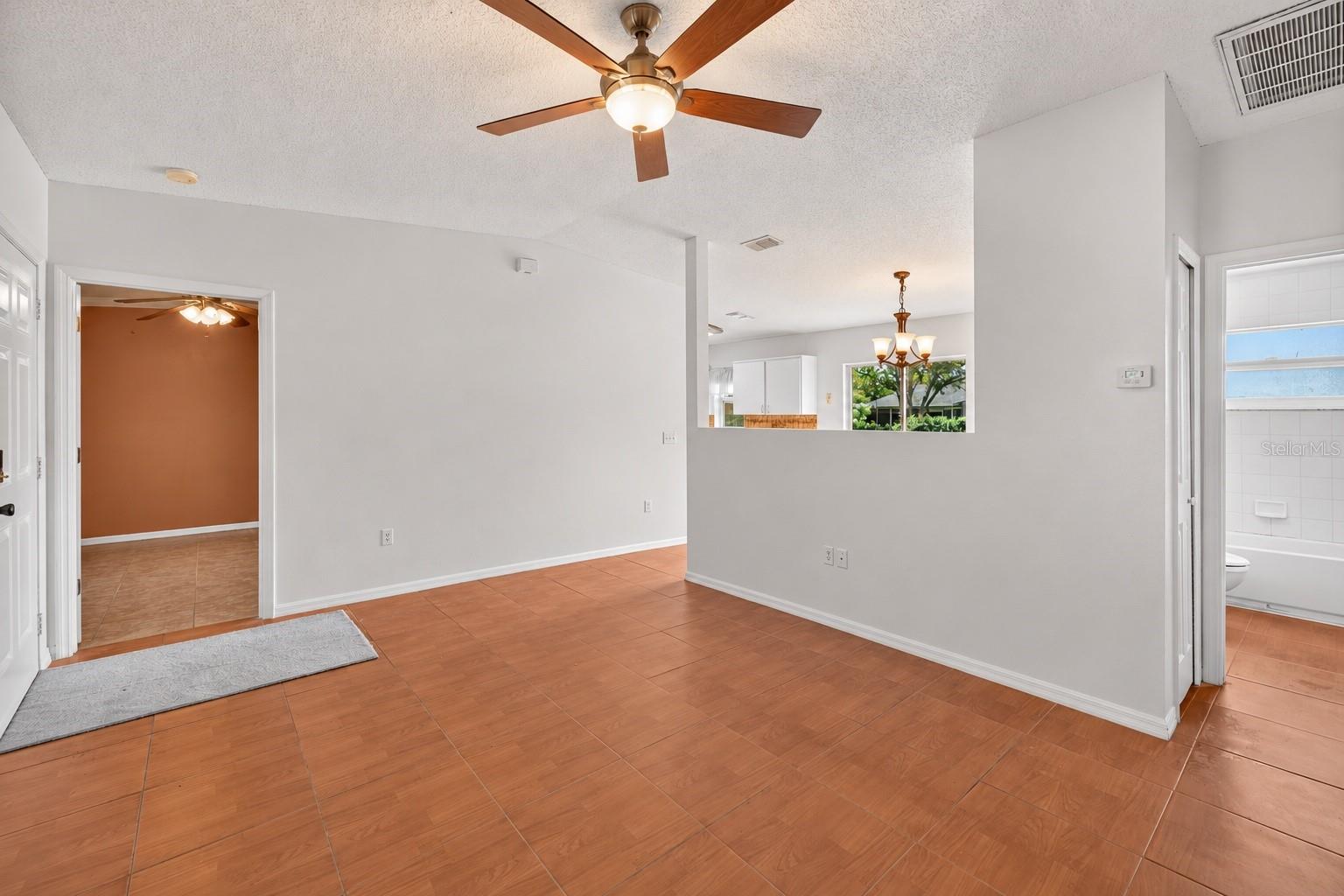 13184 Montego St Property Photo 5