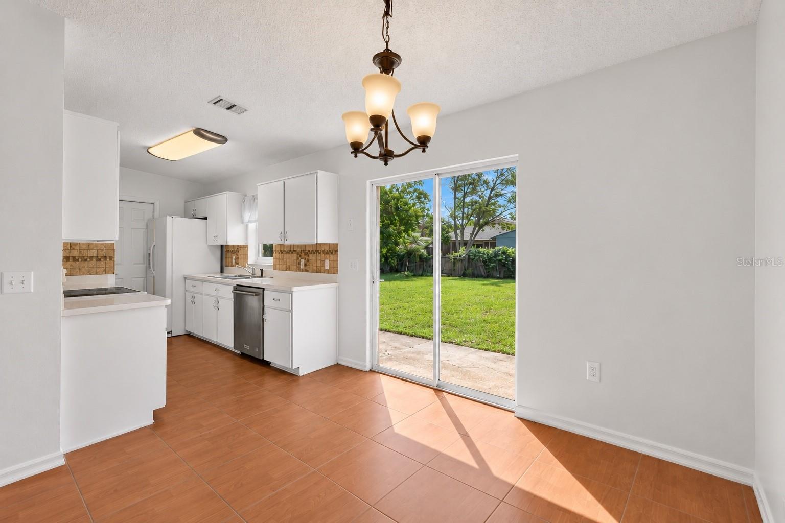 13184 Montego St Property Photo 9