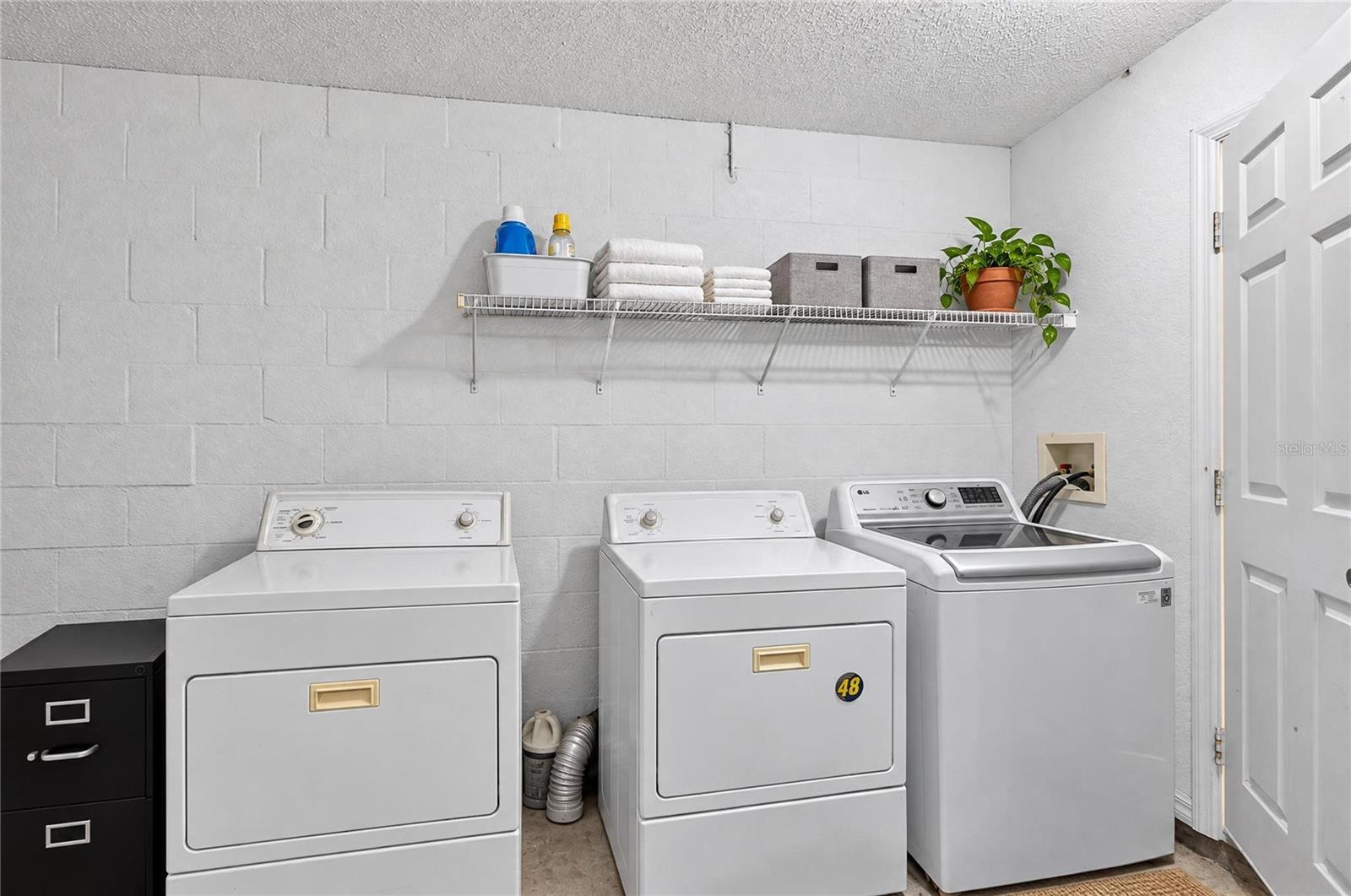 13184 Montego St Property Photo 27