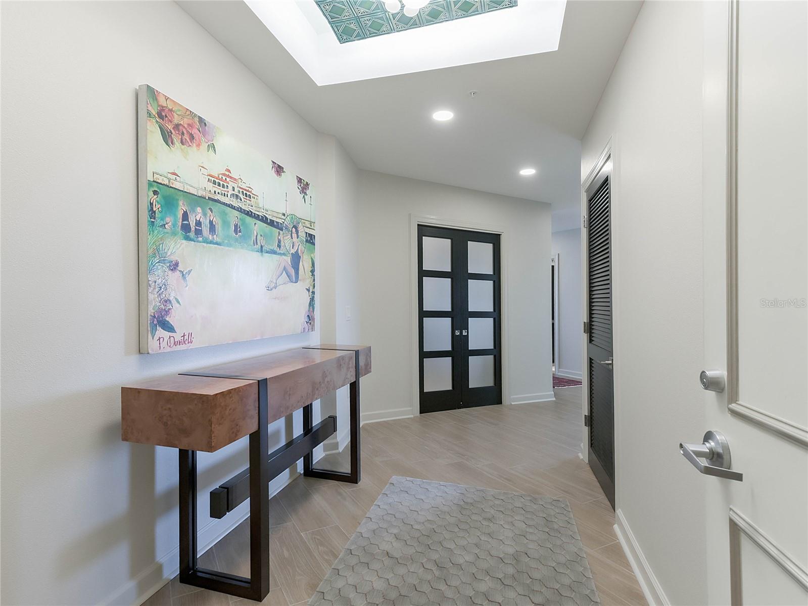 288 Beach Dr Ne #6a Property Photo 4