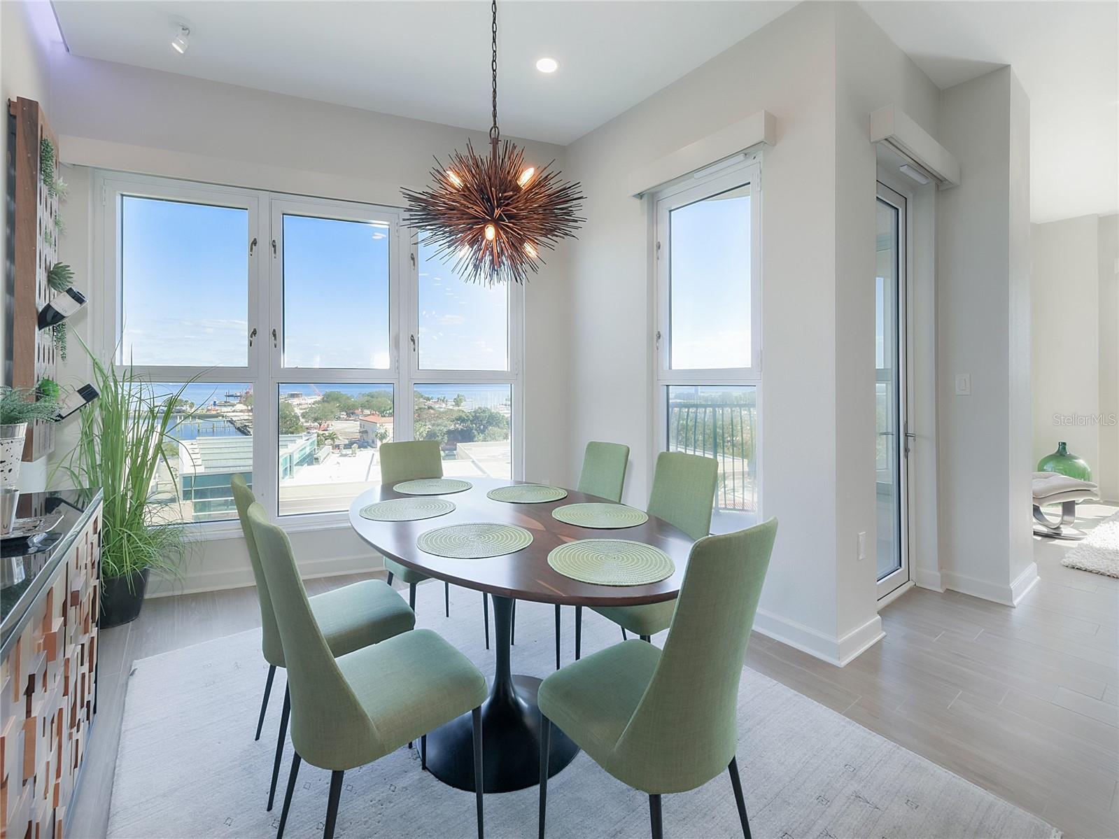 288 Beach Dr Ne #6a Property Photo 17