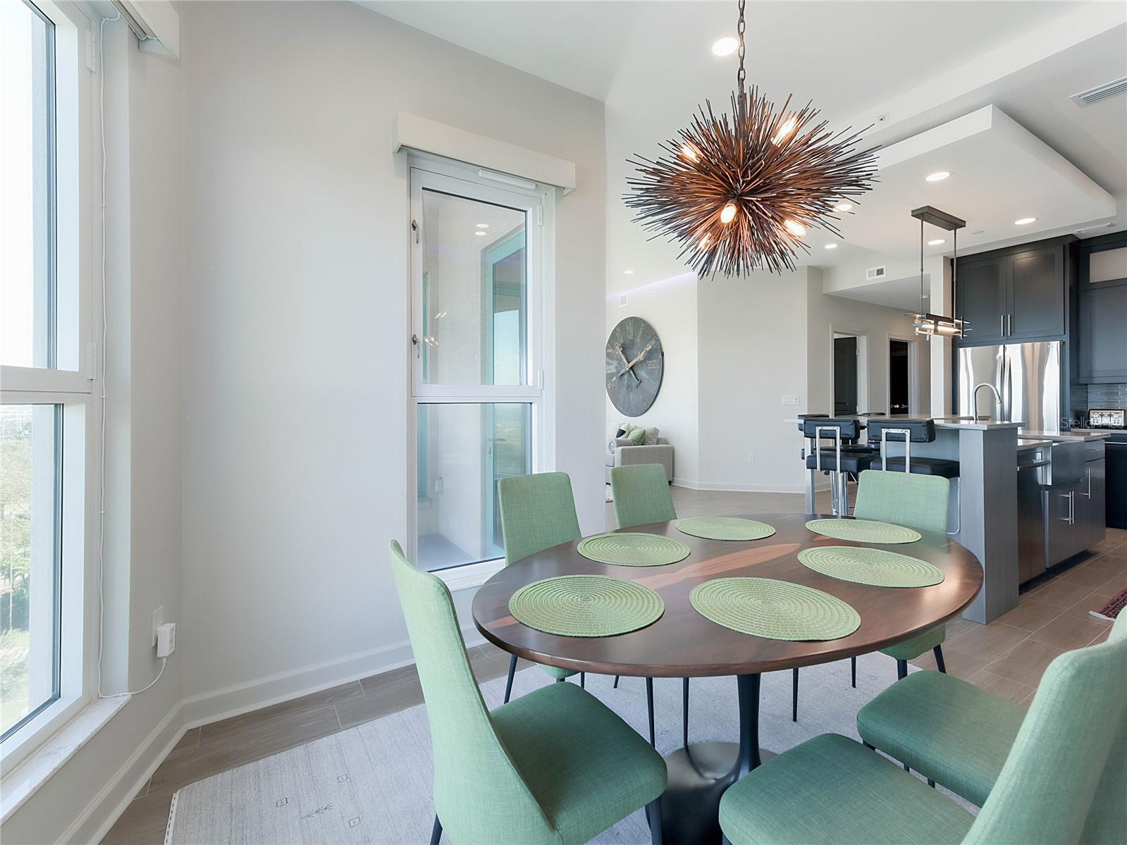 288 Beach Dr Ne #6a Property Photo 18