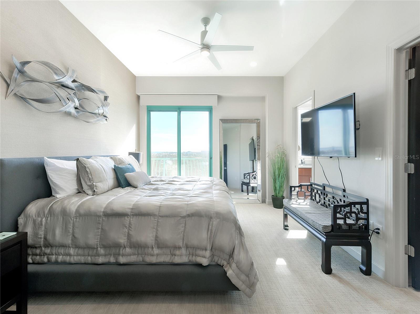 288 Beach Dr Ne #6a Property Photo 24