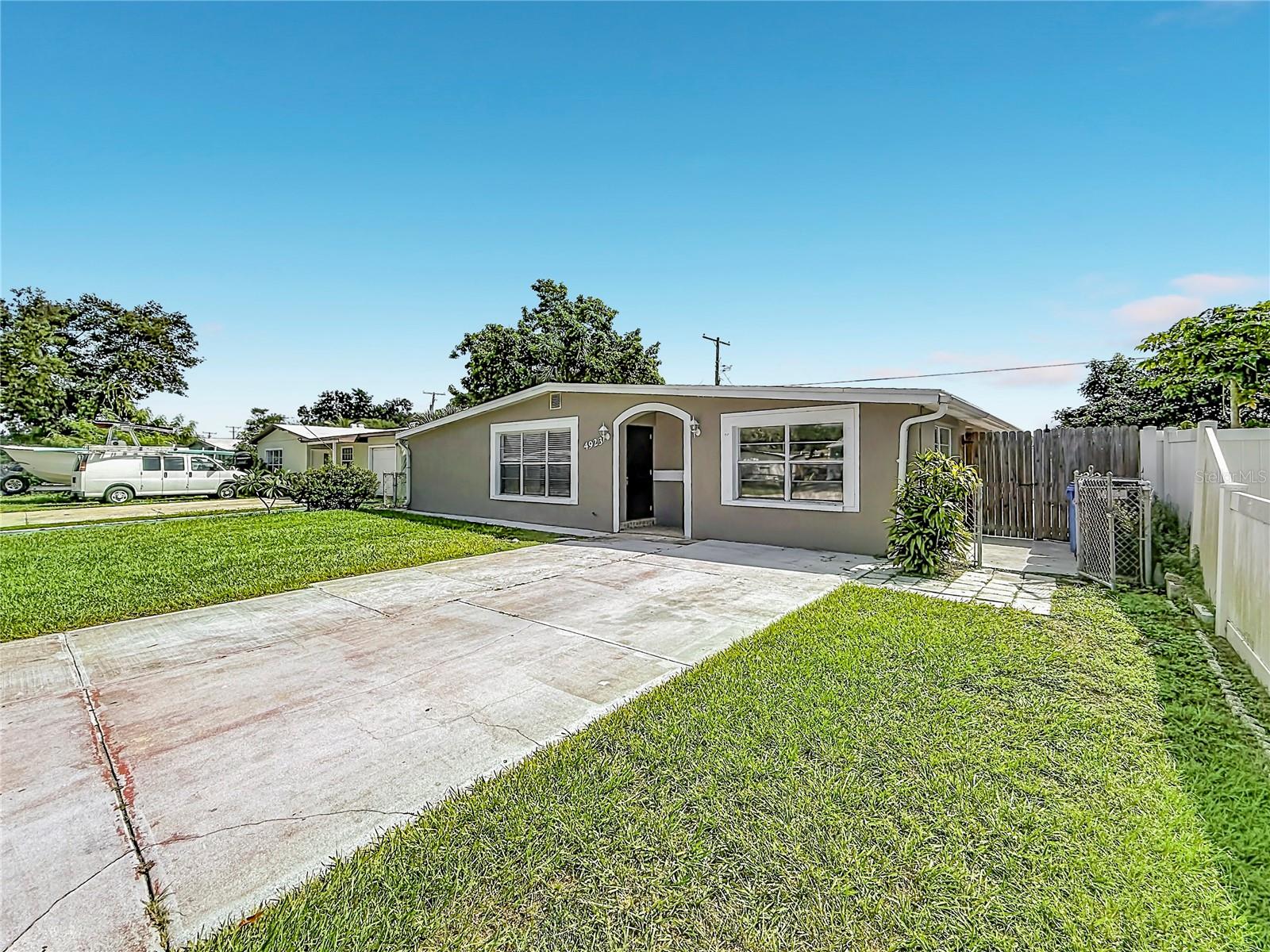 4923 Cresthill Dr Property Photo 16
