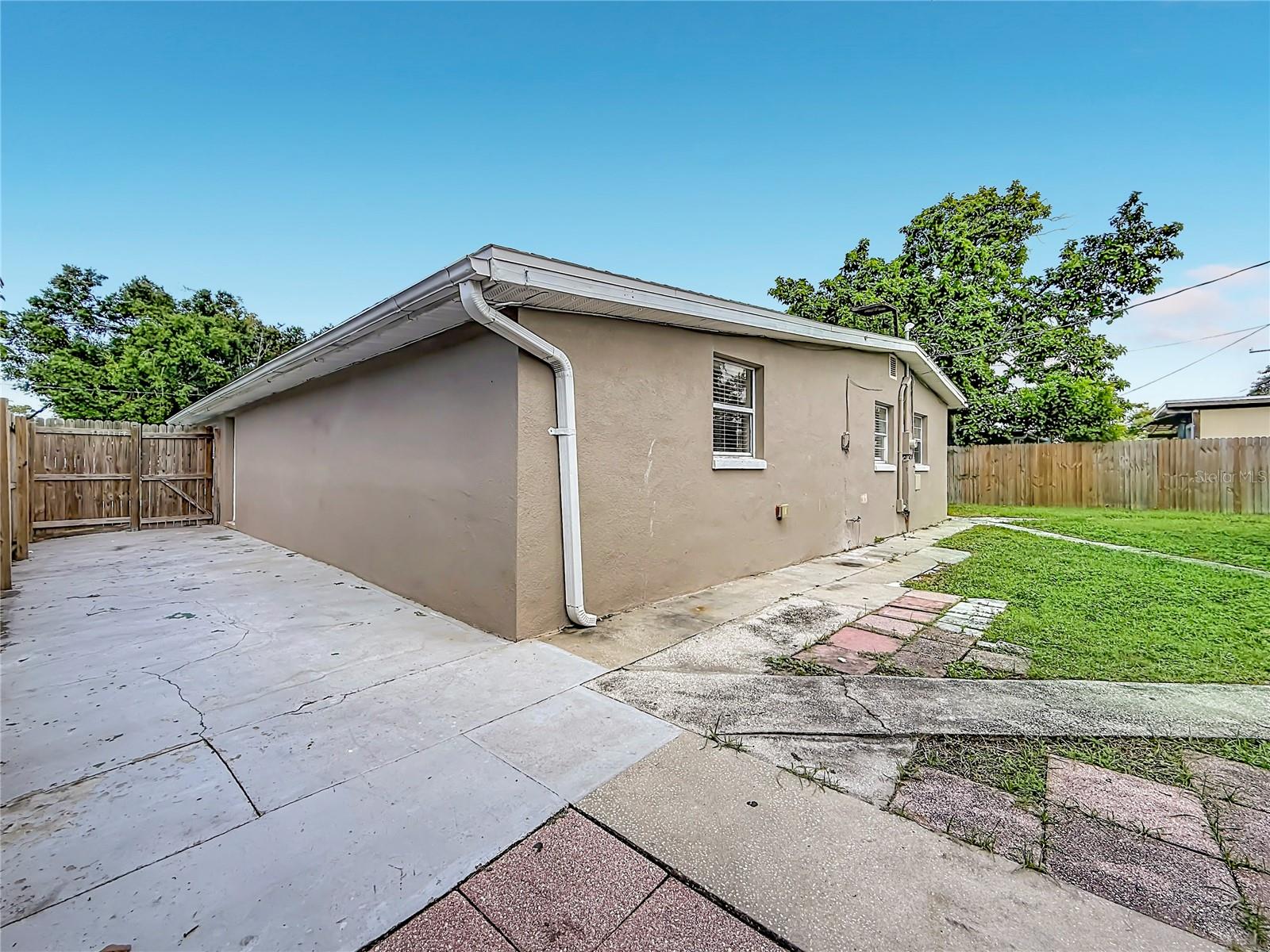 4923 Cresthill Dr Property Photo 76