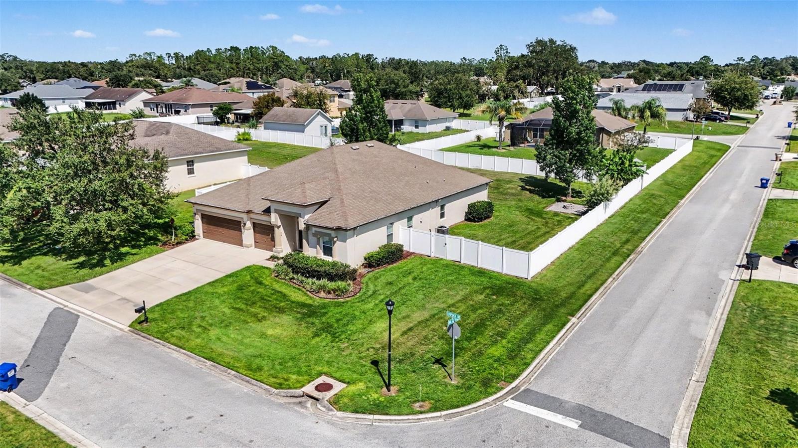 12324 Loopback Dr Property Photo 3