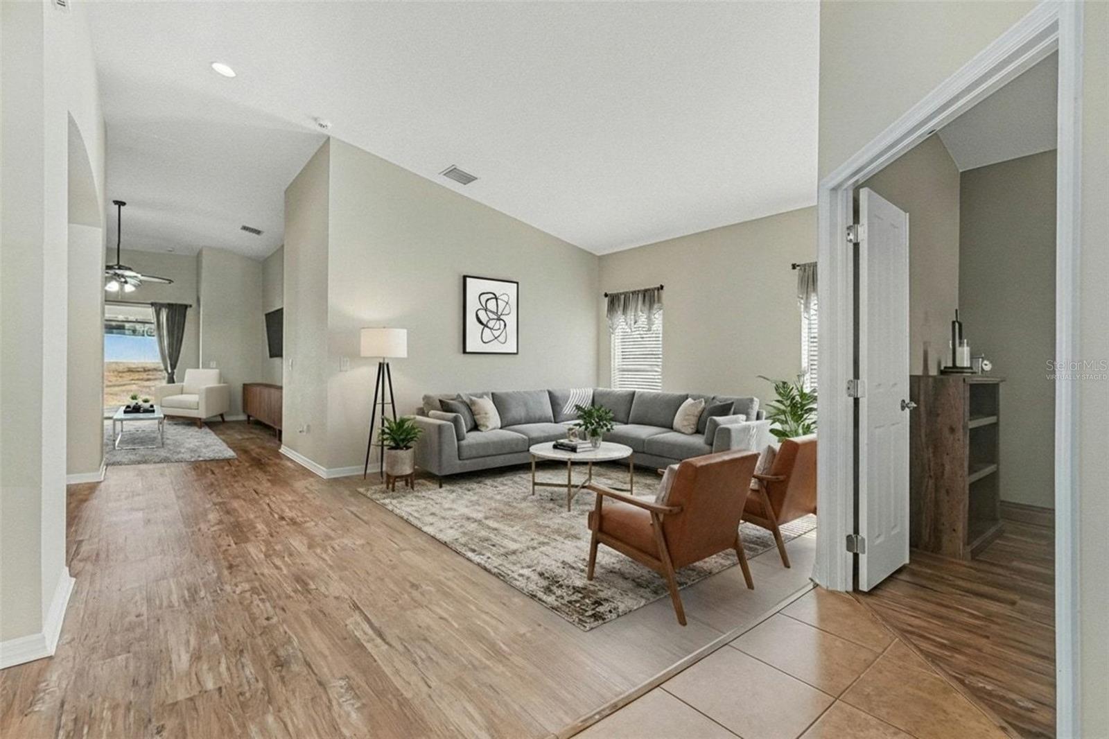 12324 Loopback Dr Property Photo 4