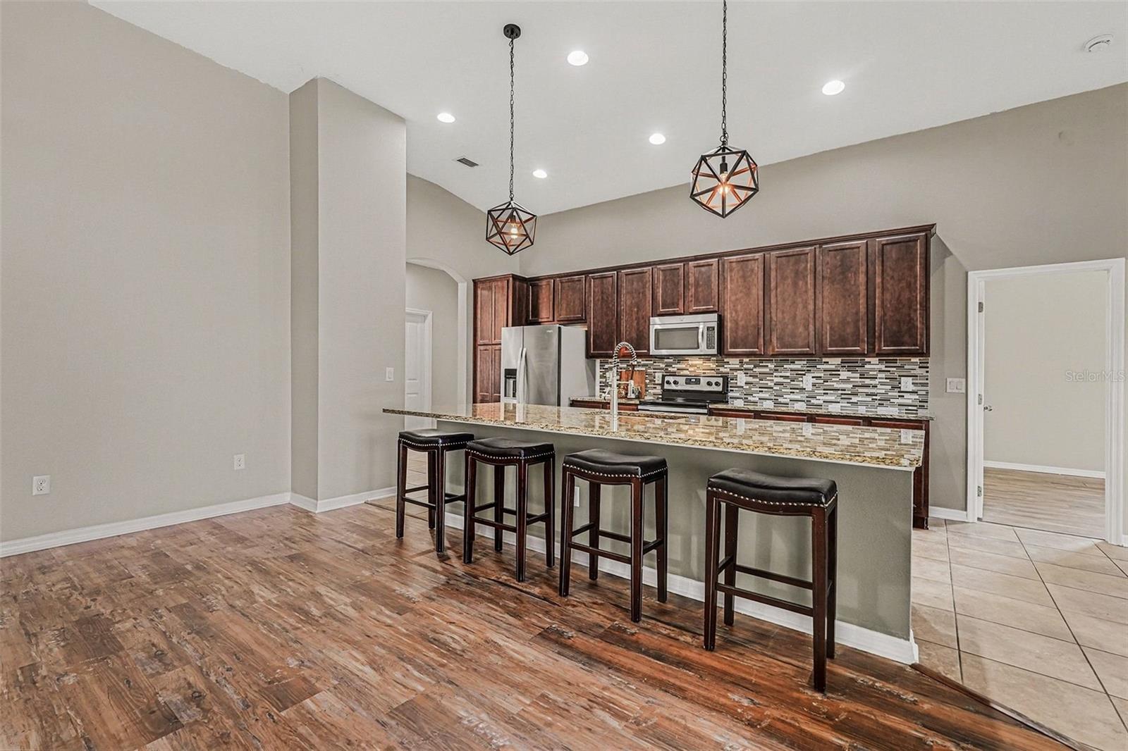 12324 Loopback Dr Property Photo 10