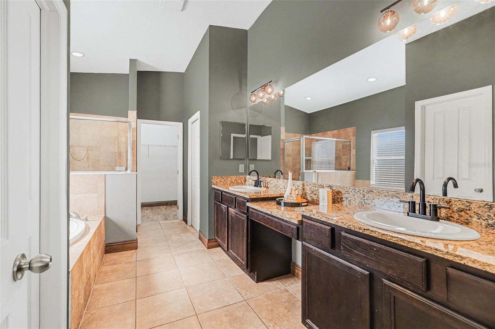 12324 Loopback Dr Property Photo 17