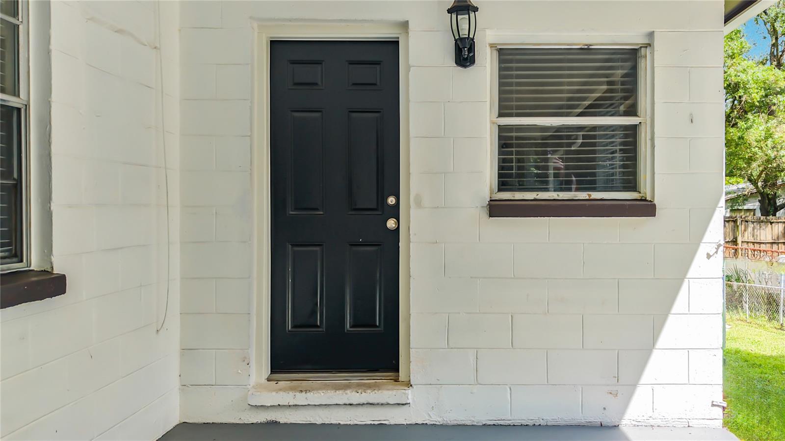 8307 N Elmer St Property Photo 10
