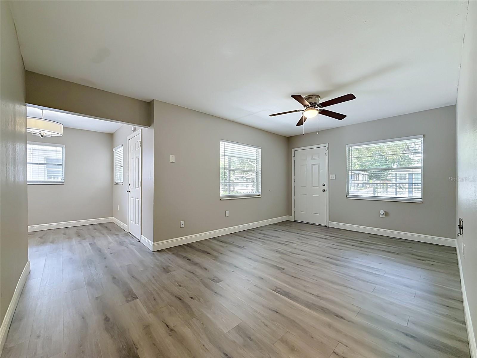 8307 N Elmer St Property Photo 18