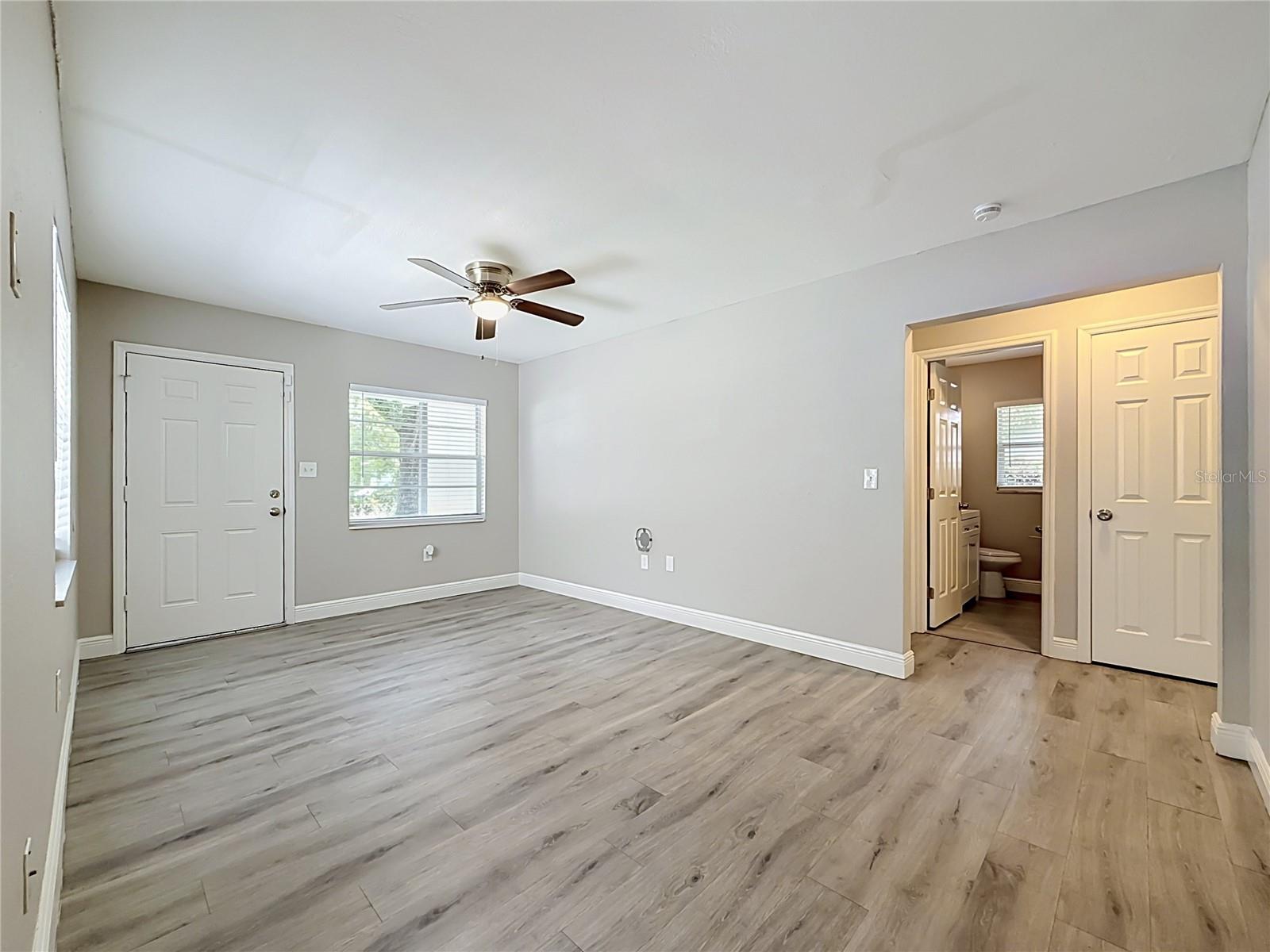 8307 N Elmer St Property Photo 19