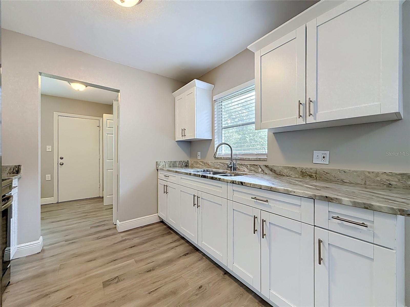 8307 N Elmer St Property Photo 25