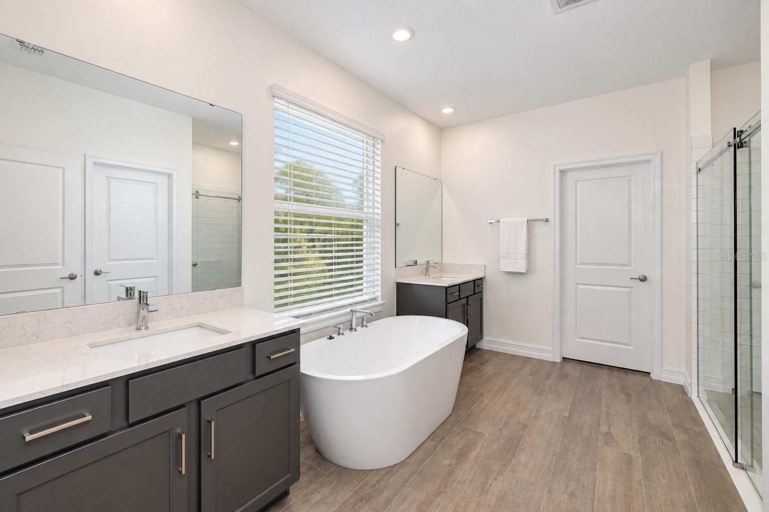 18342 Serene Lake Loop Property Photo 30