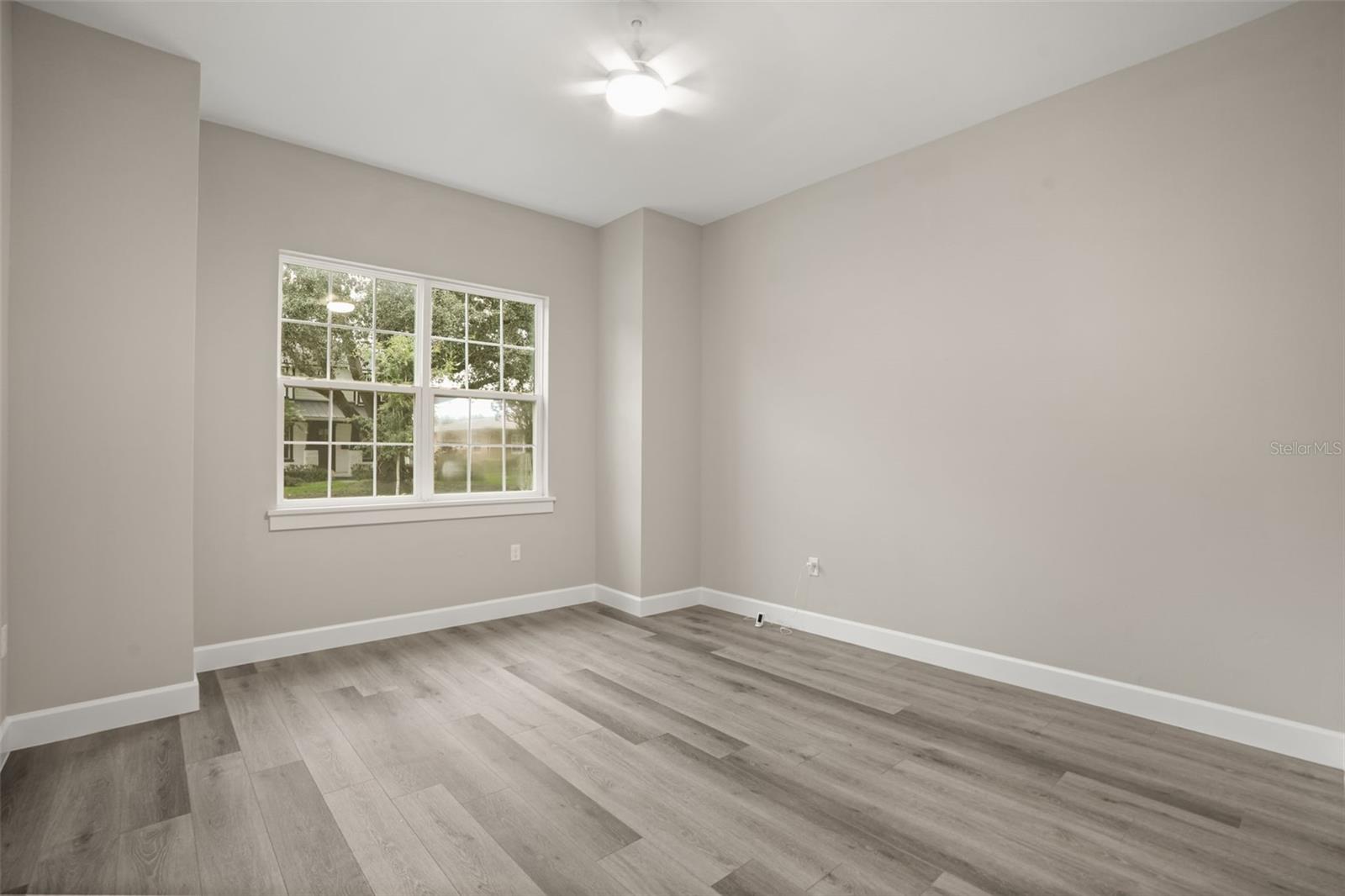 1412 W Harvard St Property Photo 26