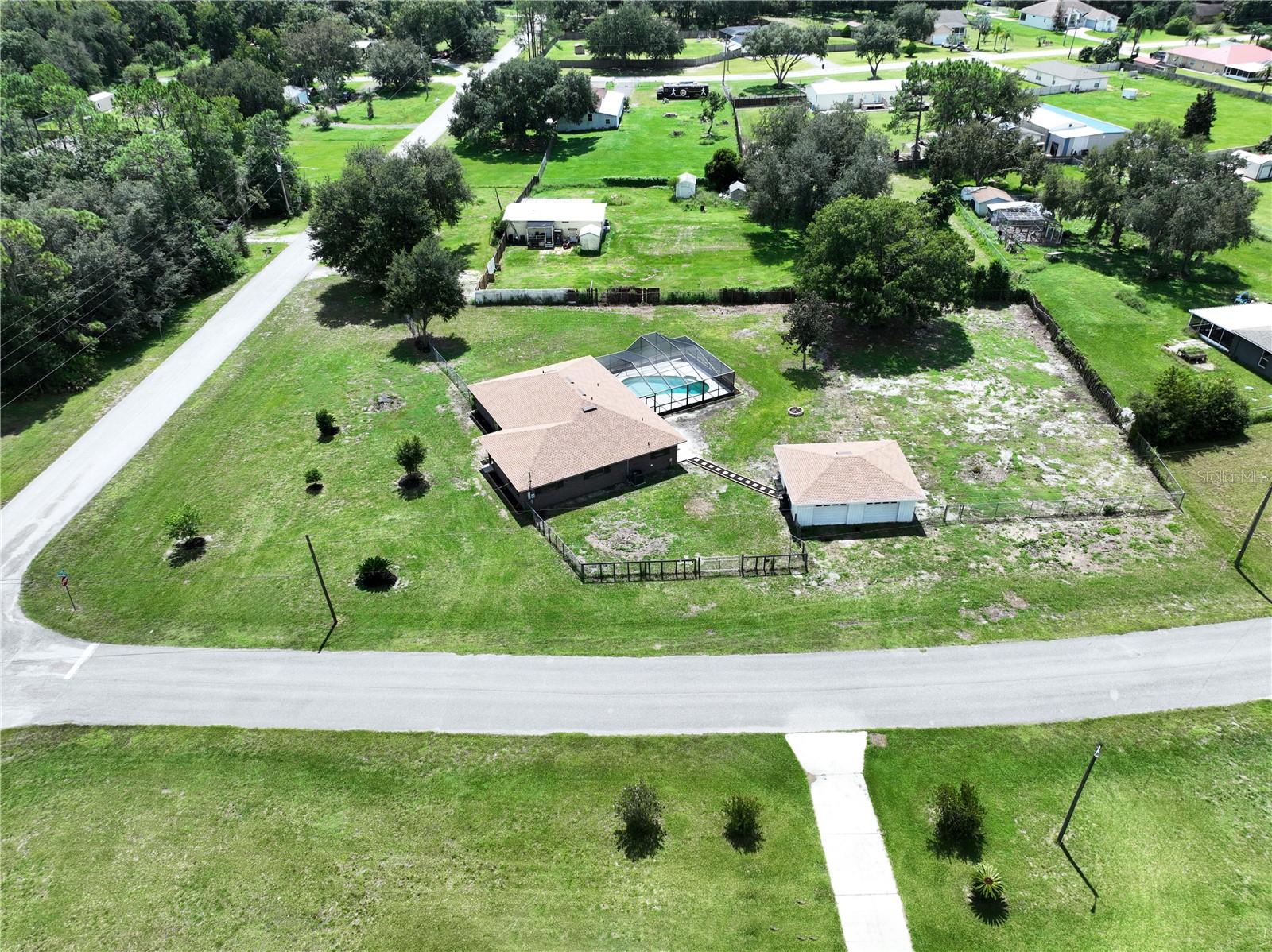 4129 Fox Ridge Blvd Property Photo 2