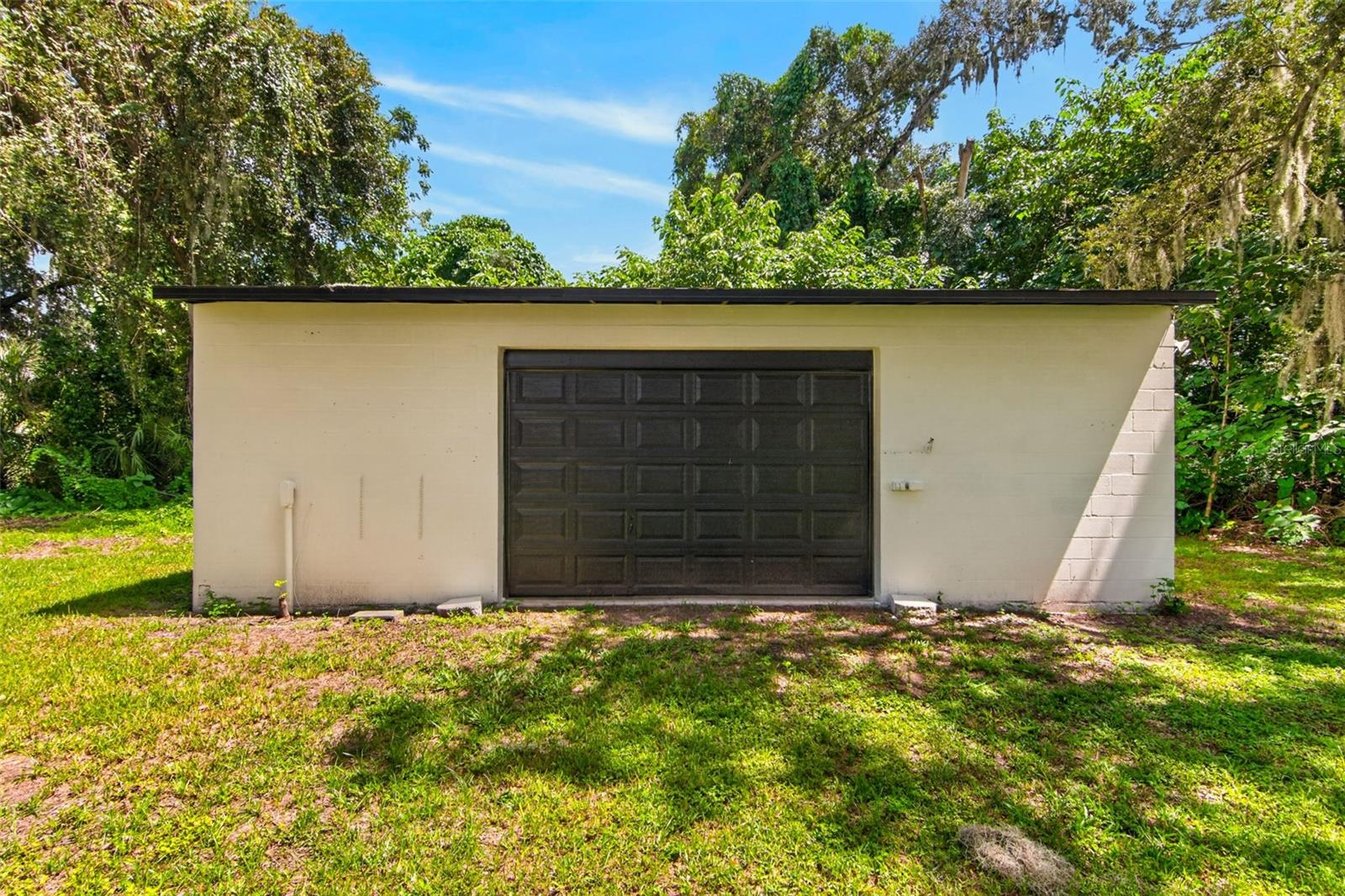 209 S Saint Cloud Ave Property Photo 61