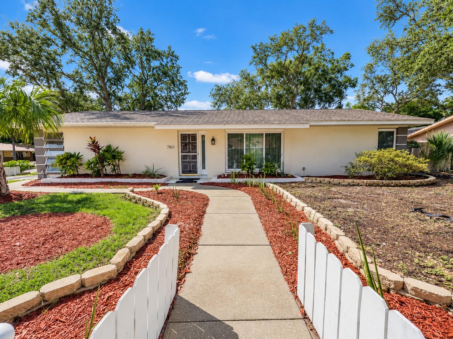 1000 ROSETREE LN Property Photo 1