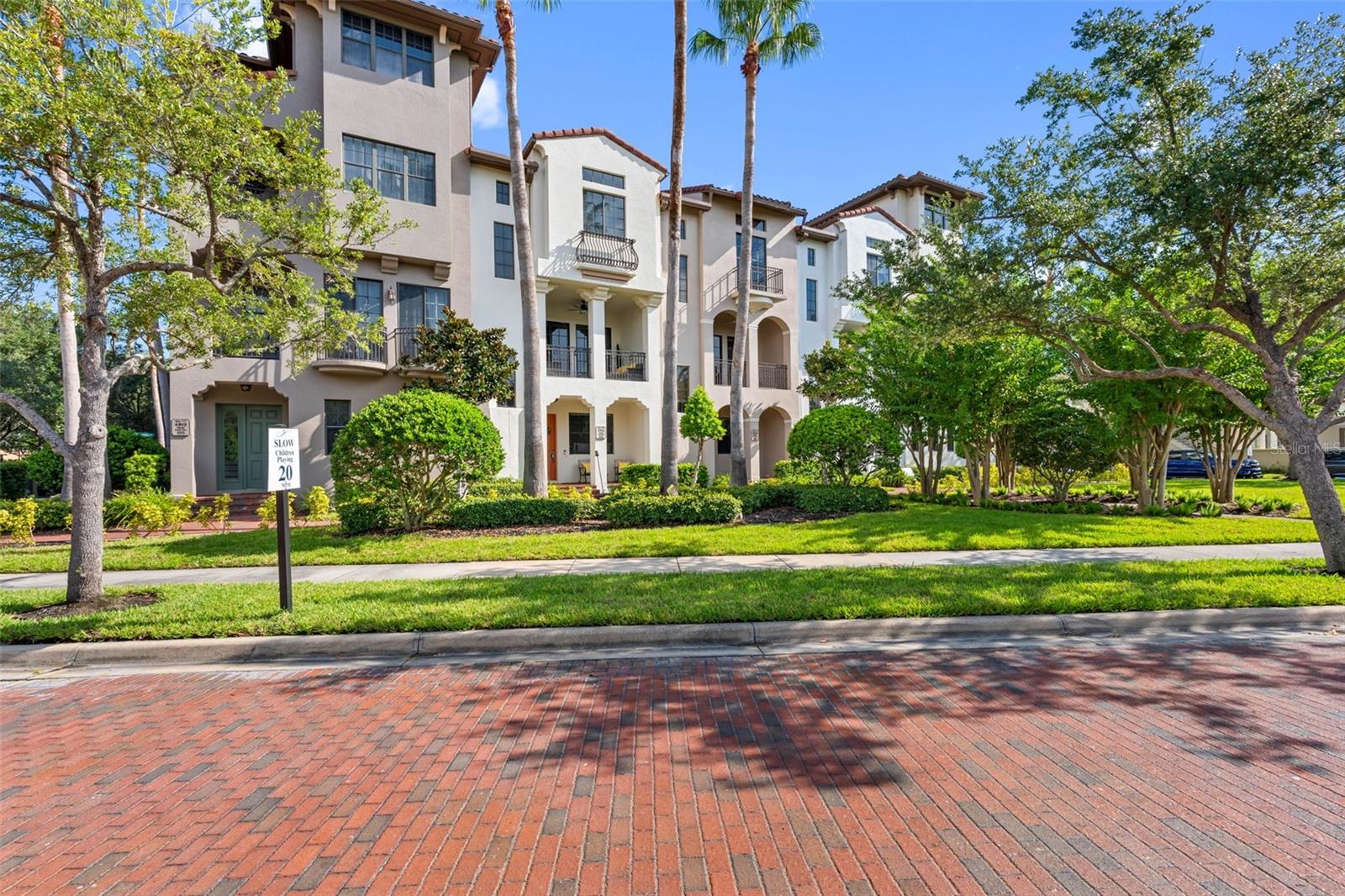 4815 Yacht Club Dr #103 Property Photo 1