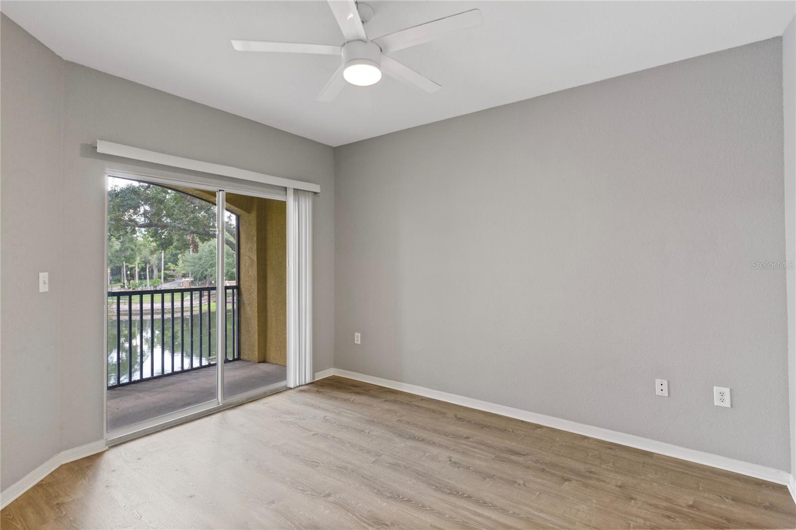 10105 Courtney Oaks Cir #203 Property Photo 18