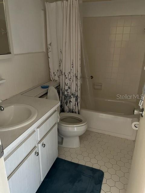 8525 111th St #308 Property Photo 6