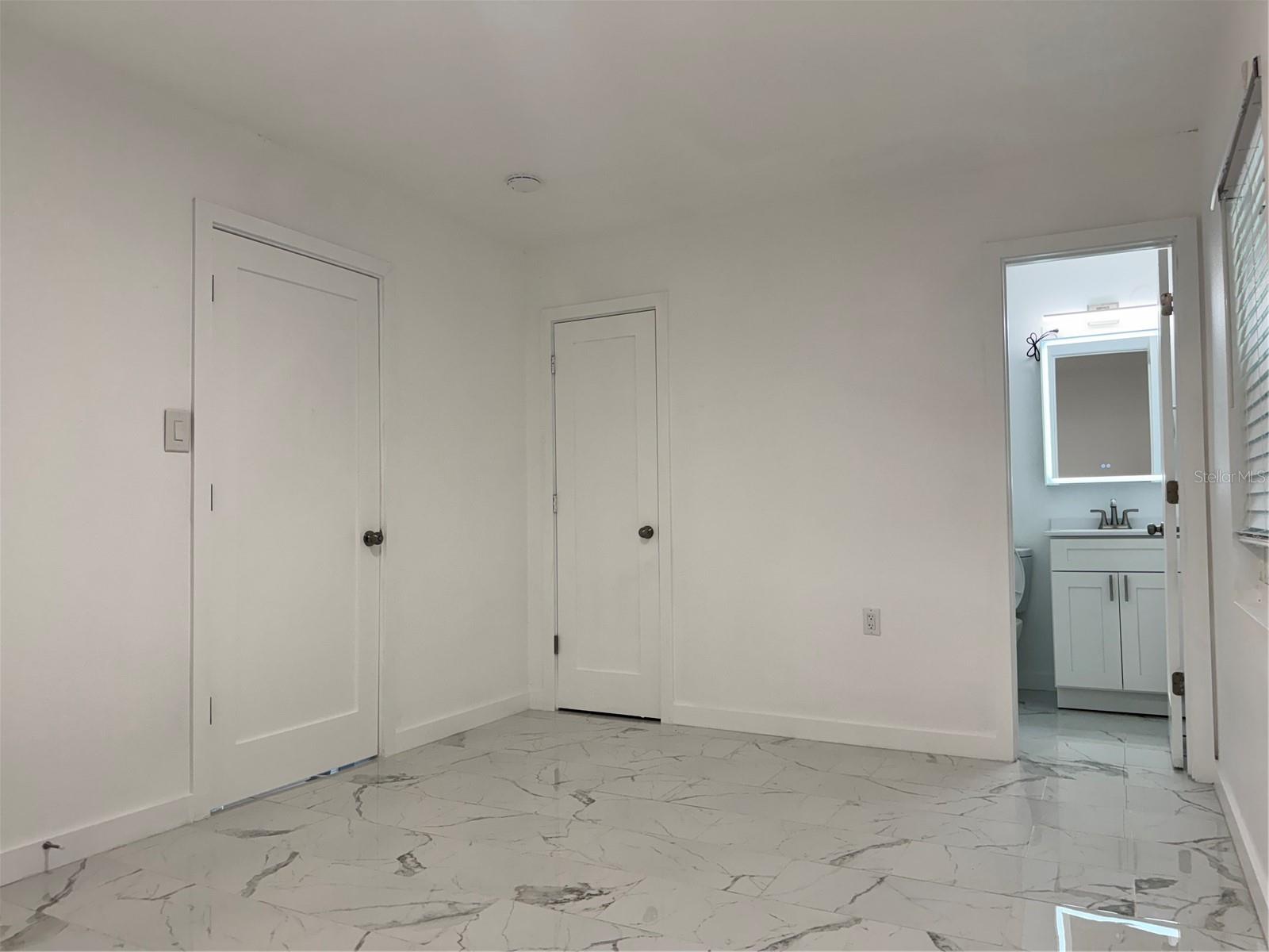 56 B St #2 Property Photo 8