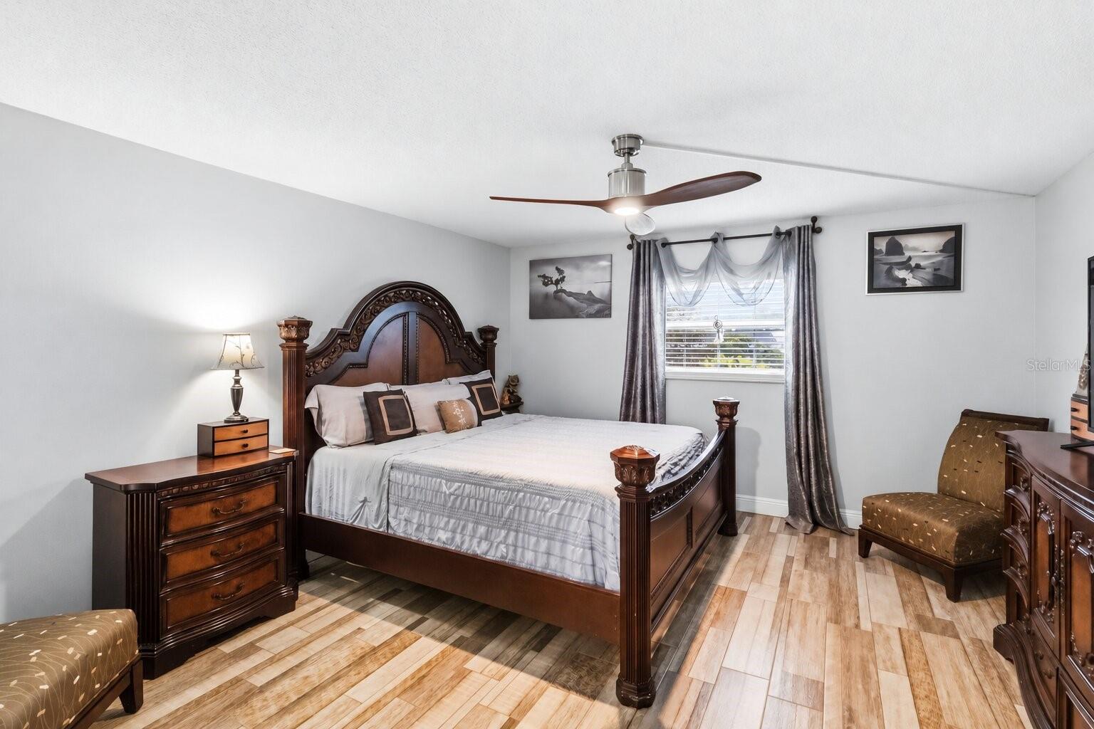 704 Oakgrove Dr #226d Property Photo 9