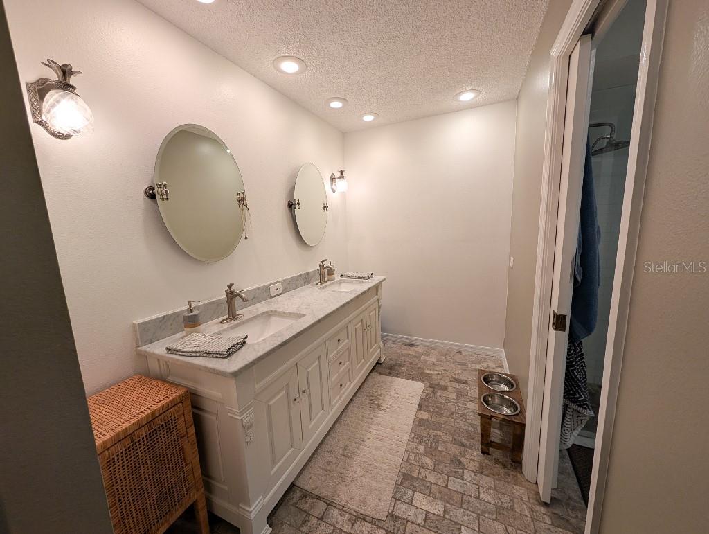 2673 Montague Ct W Property Photo 31