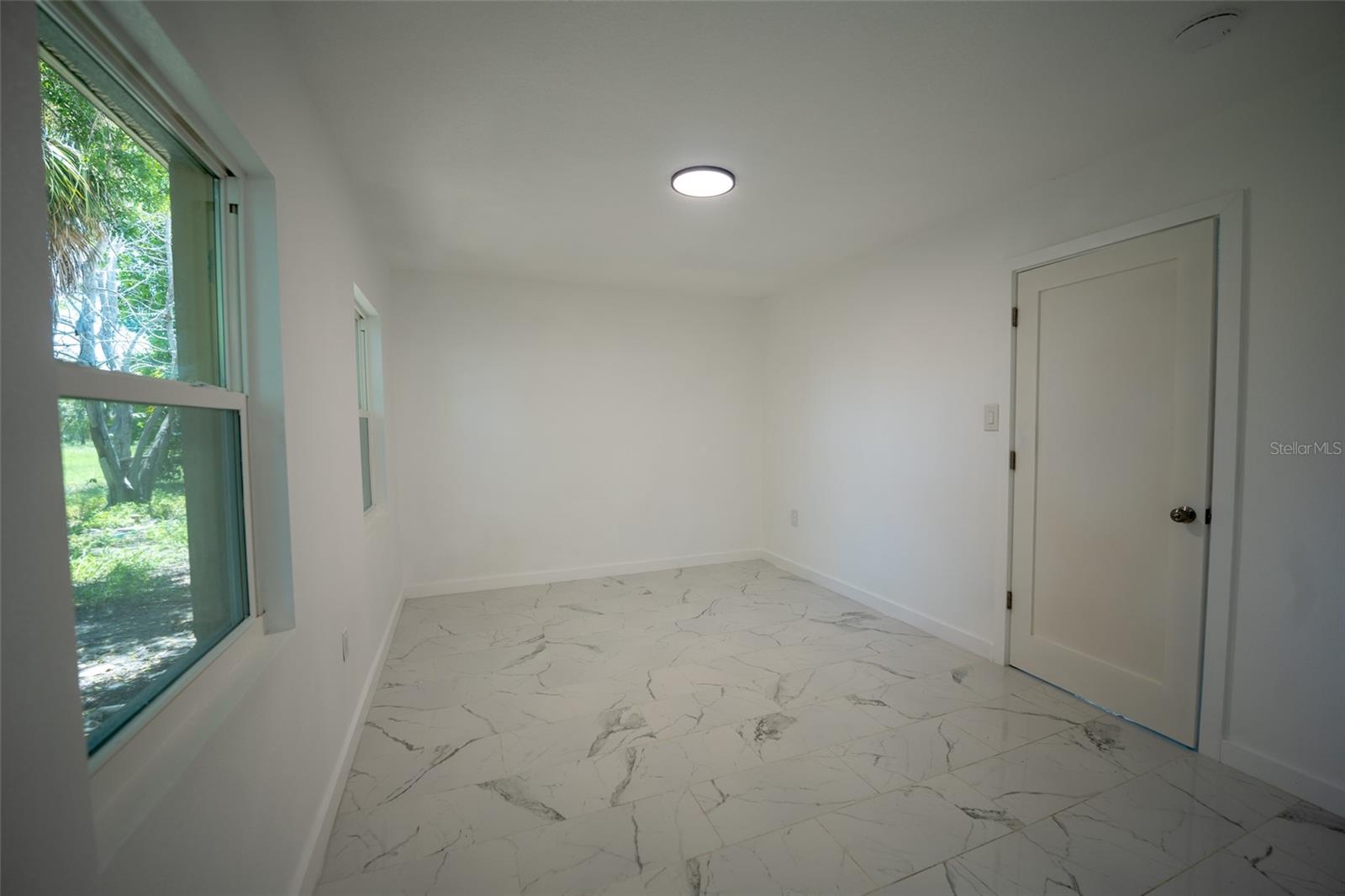 56 B St #3 Property Photo 6