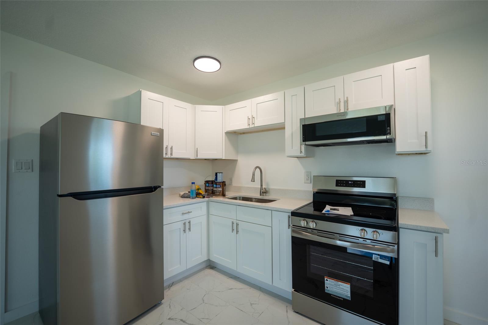 56 B St #4 Property Photo 3