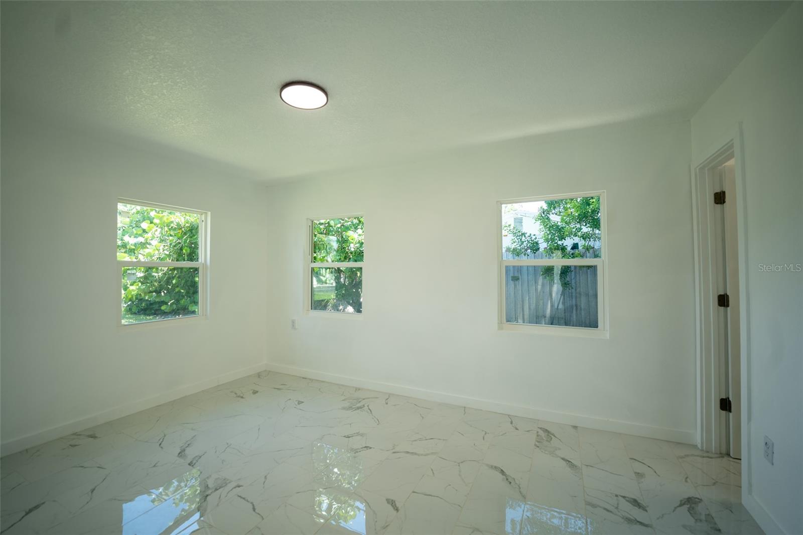 56 B St #4 Property Photo 7