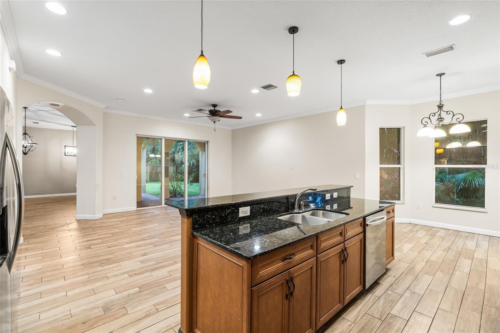 4117 Woodacre Ln Property Photo 18