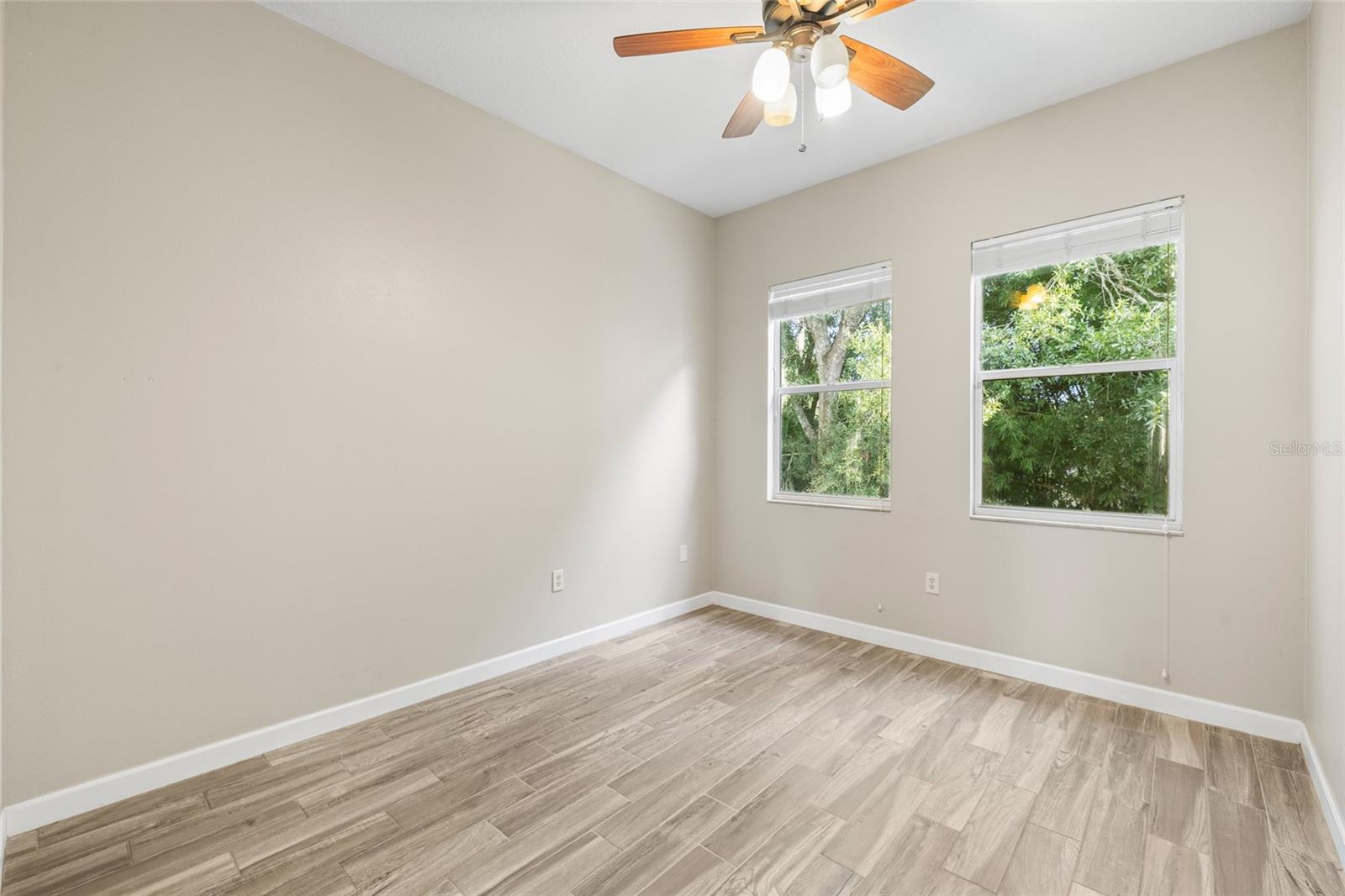 4117 Woodacre Ln Property Photo 25