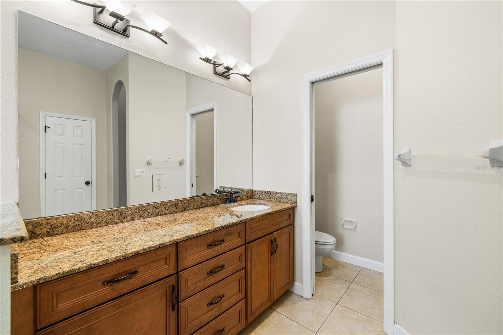4117 Woodacre Ln Property Photo 31