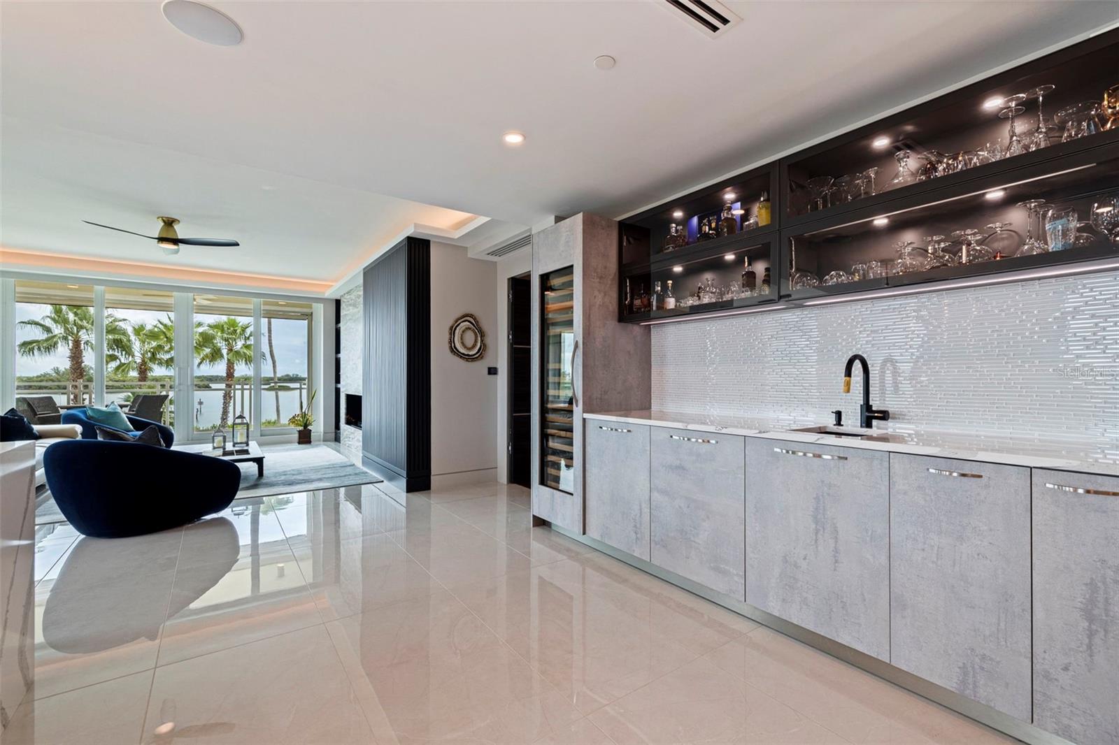 755 Collany Rd #301 Property Photo 12