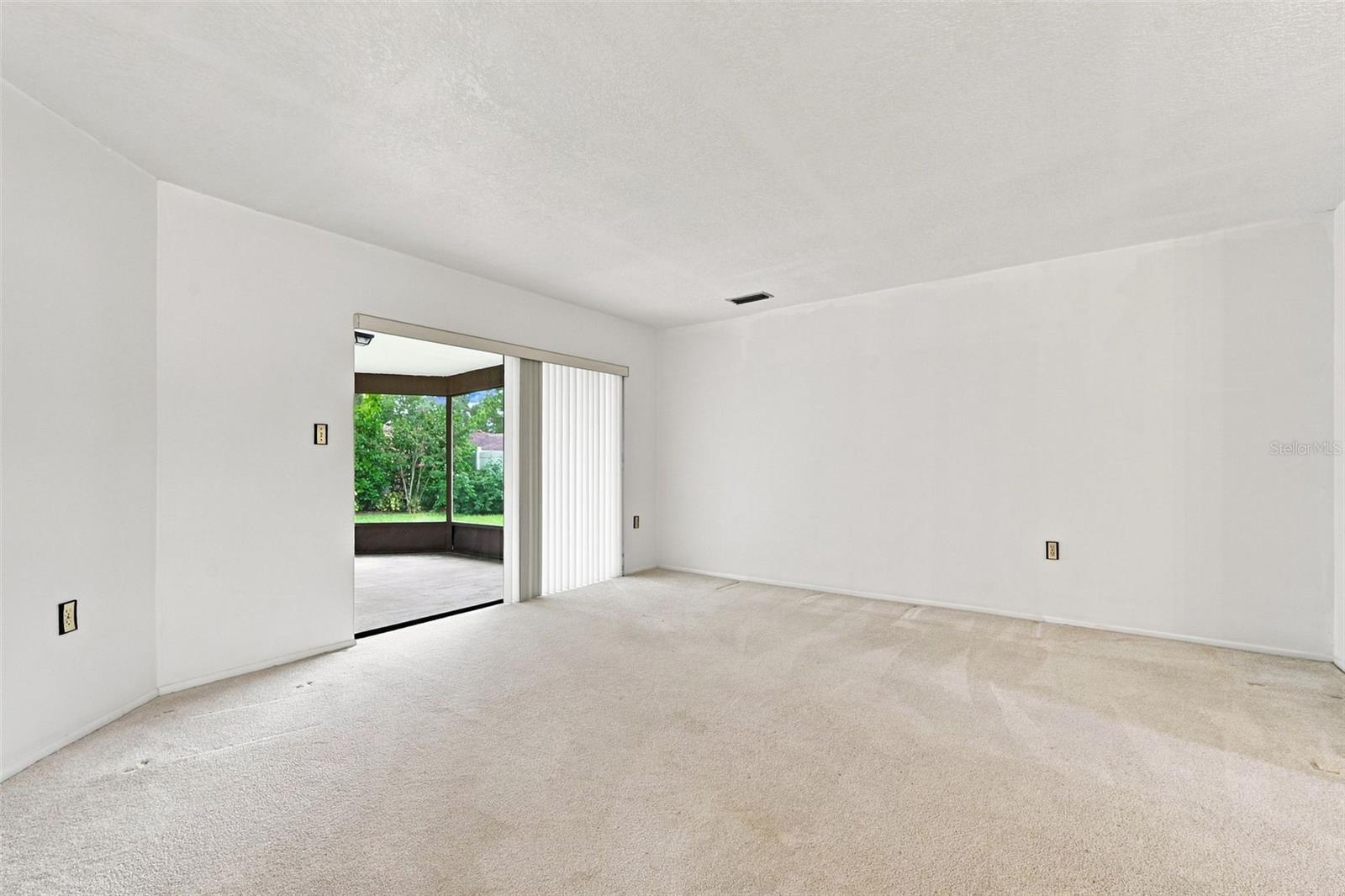 203 Hillcrest Dr Property Photo 9
