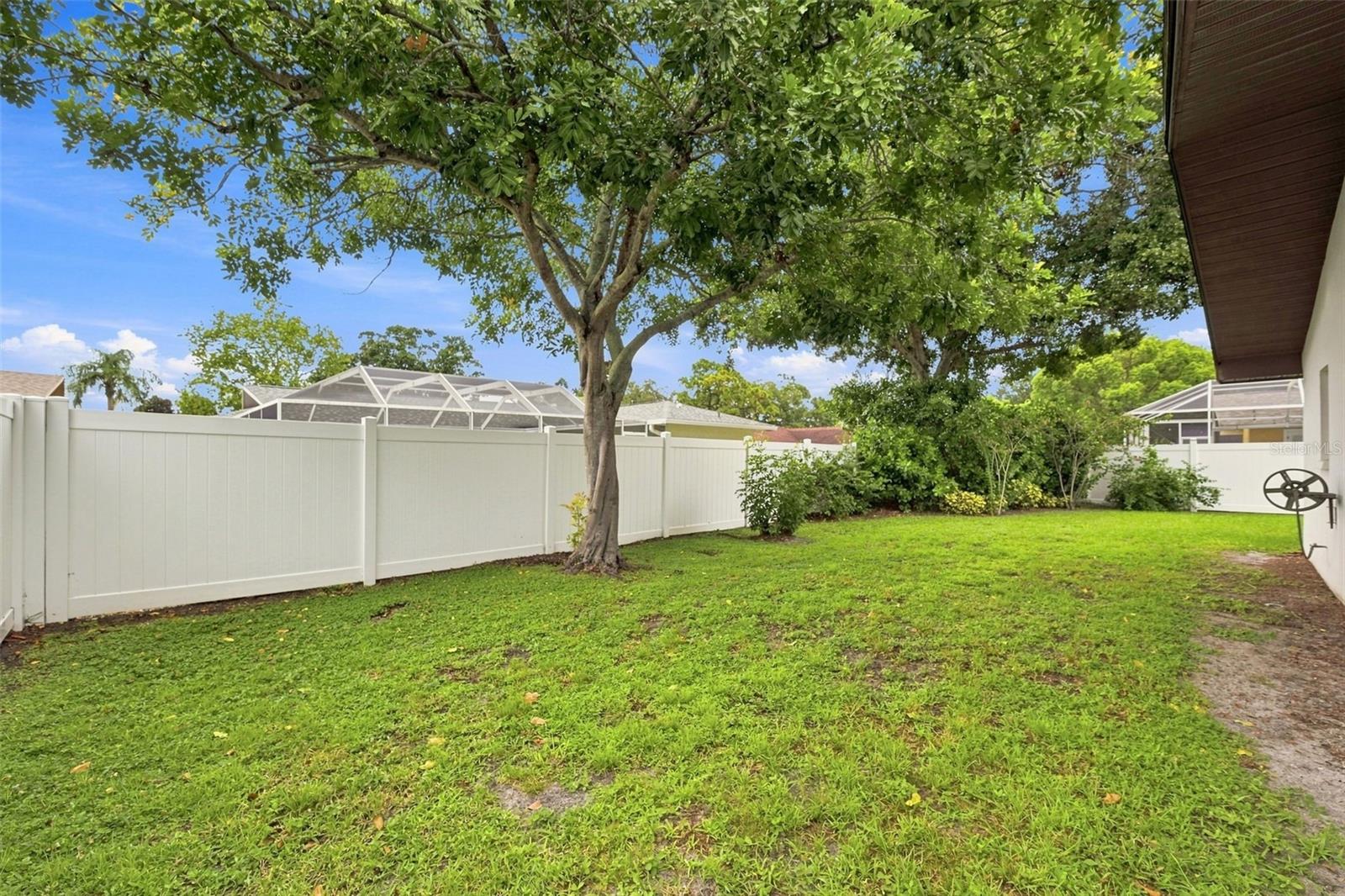 203 Hillcrest Dr Property Photo 45