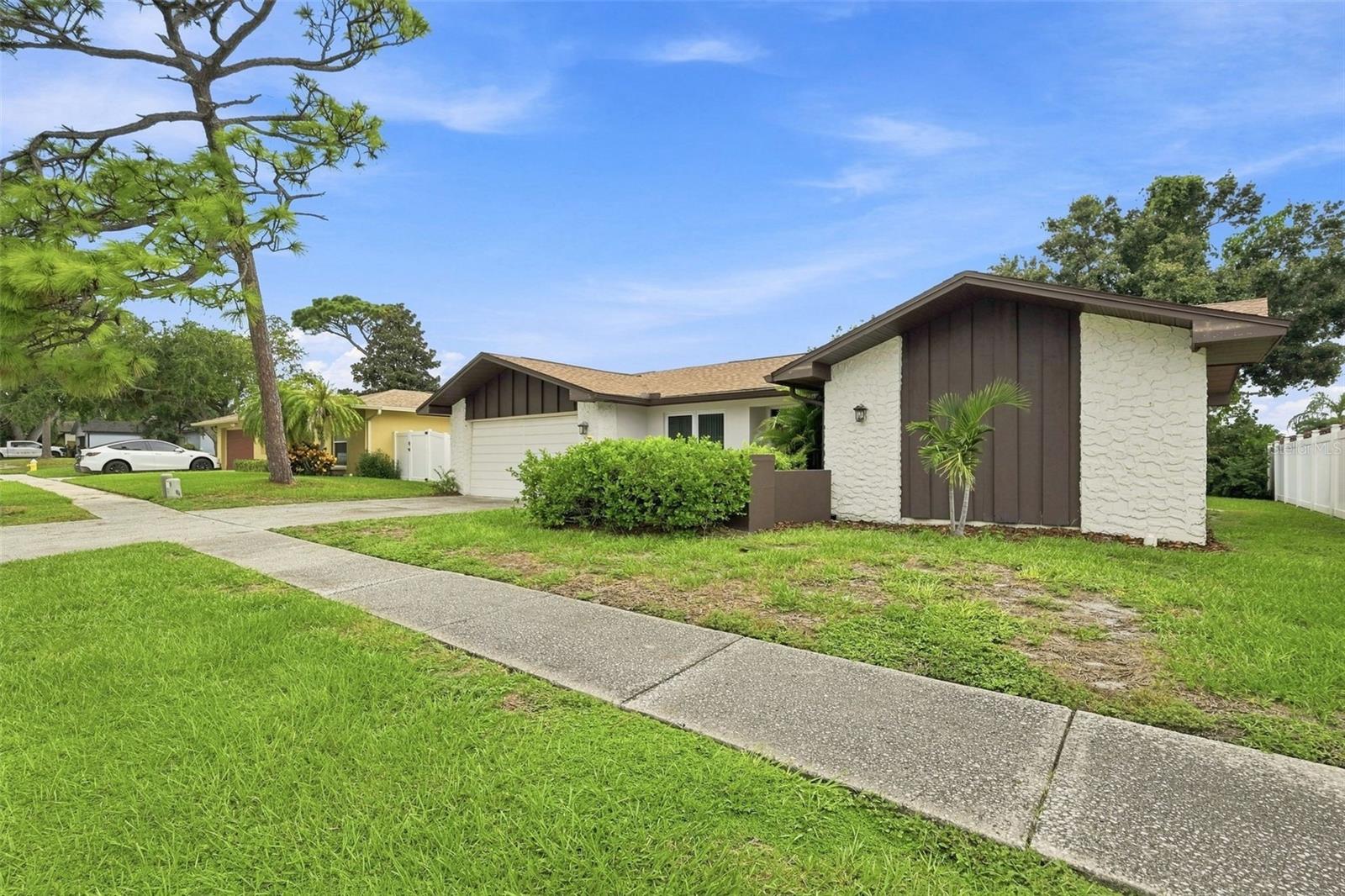 203 Hillcrest Dr Property Photo 49