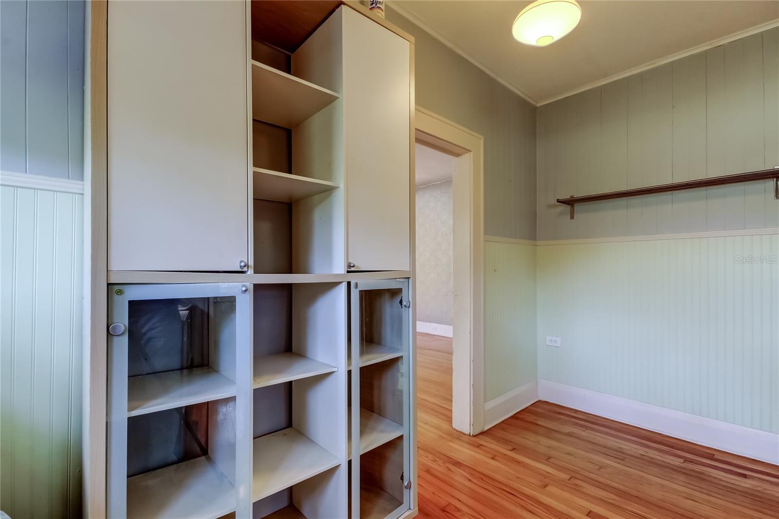 1004 E Crenshaw St Property Photo 30