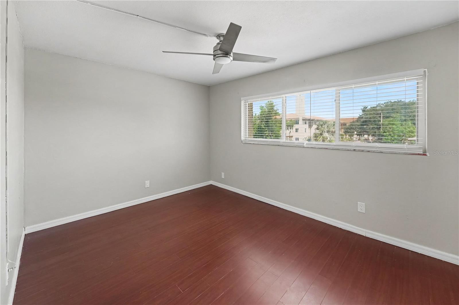 4450 40th Ave N #d12 Property Photo 15