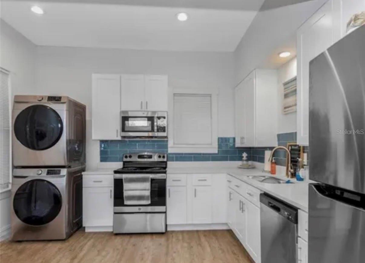 210 E Plymouth St #a Property Photo 4