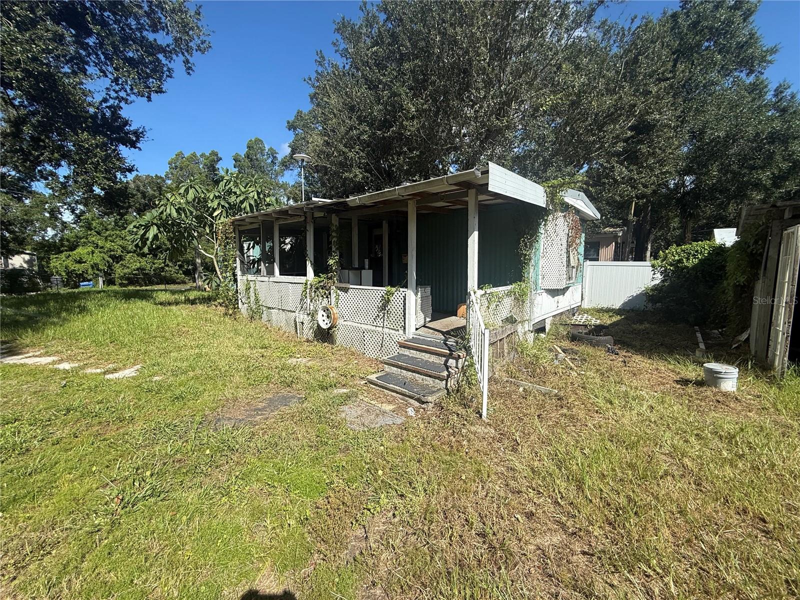10004 Massachusetts St Property Photo 6