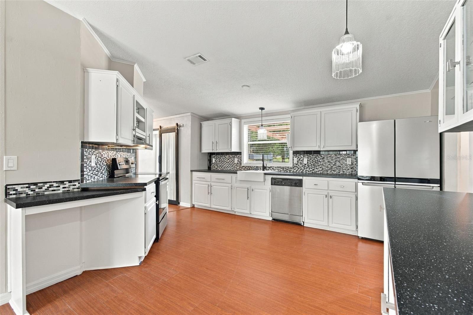 6814 Founders St Property Photo 23
