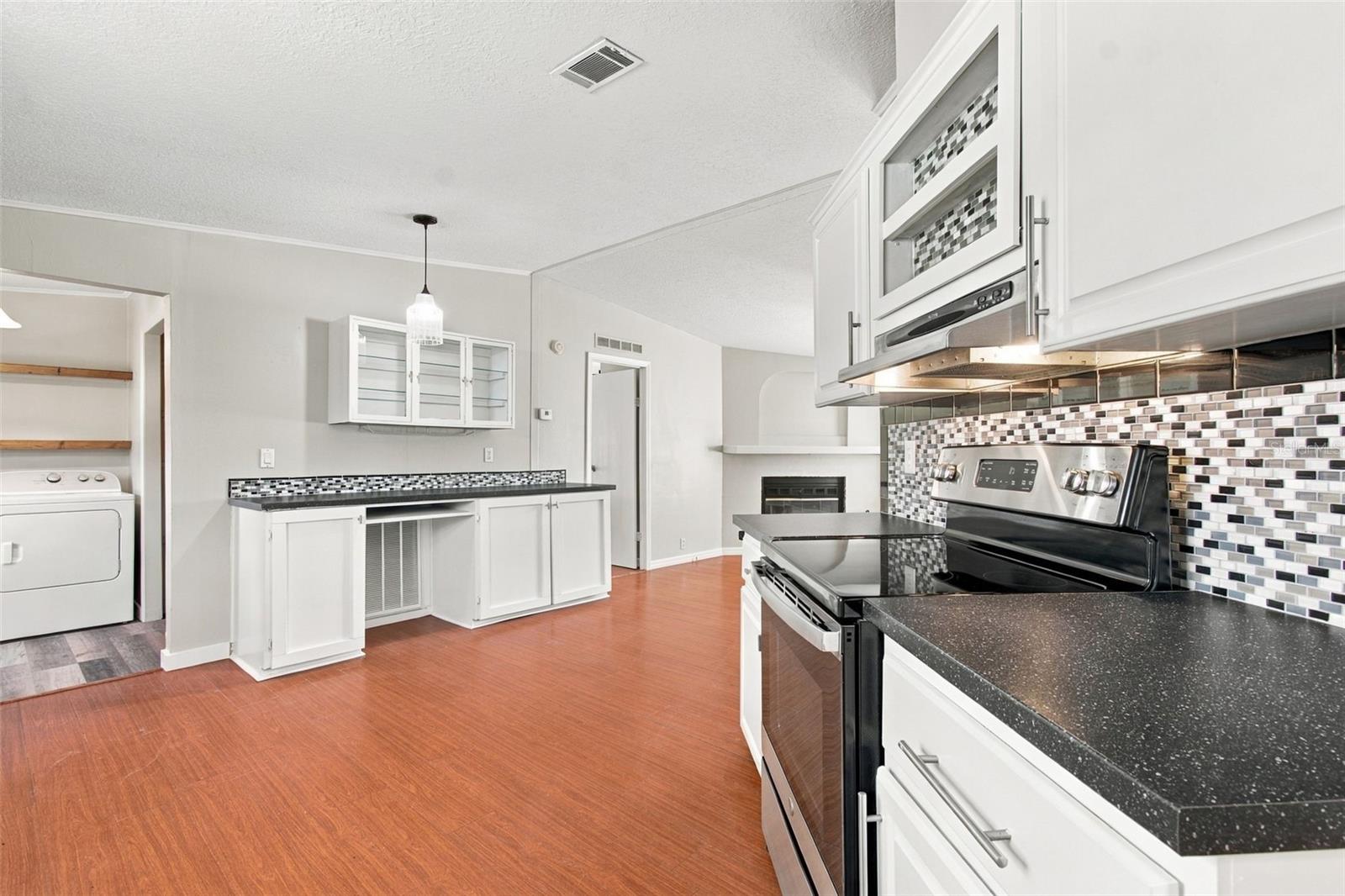 6814 Founders St Property Photo 30