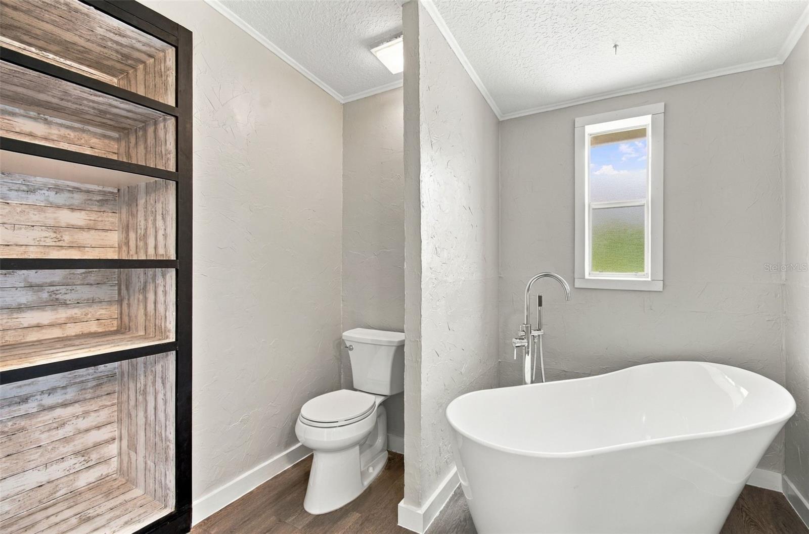 6814 Founders St Property Photo 58