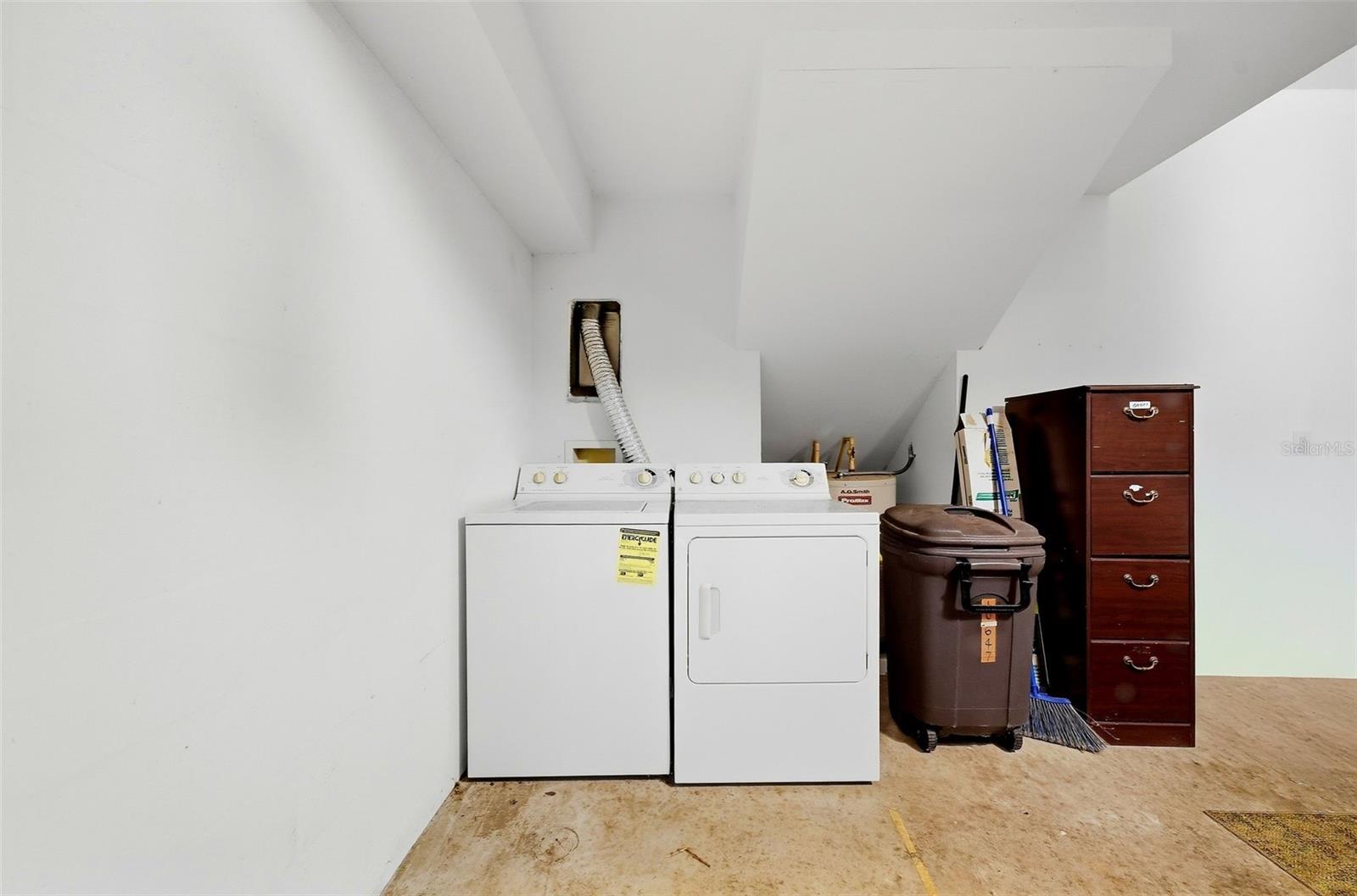 10647 Whittington Ct Property Photo 16
